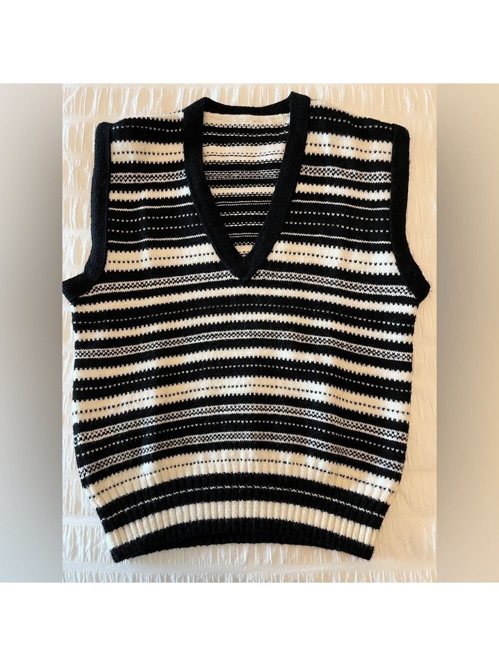 VEST Knit Black White Stripes V Neck Fall Winter Academia Sweater Vest